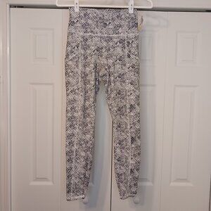 #274 3/$18 - Balance Black/White Leggings Size Small